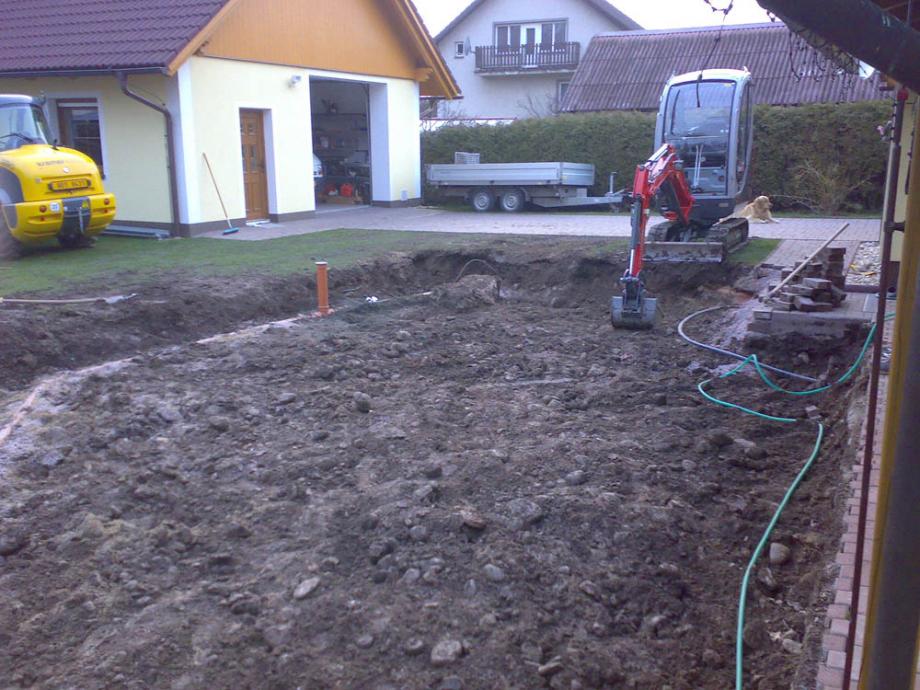 Stavba bazénu – foto 3
