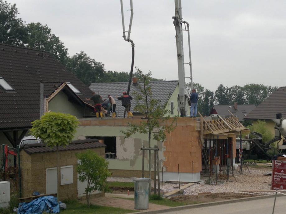 Zbourání staré a stavba nové garáže – foto 33