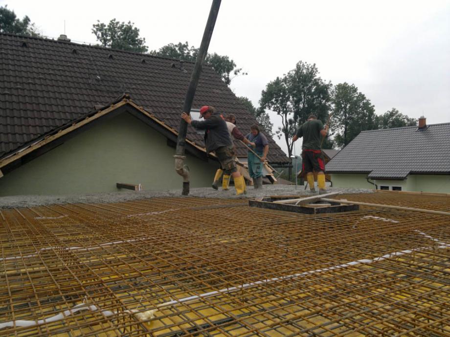 Zbourání staré a stavba nové garáže – foto 35