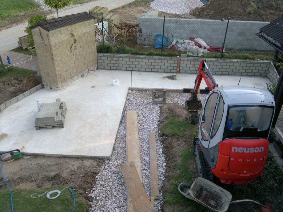 Zbourání staré a stavba nové garáže – foto 31