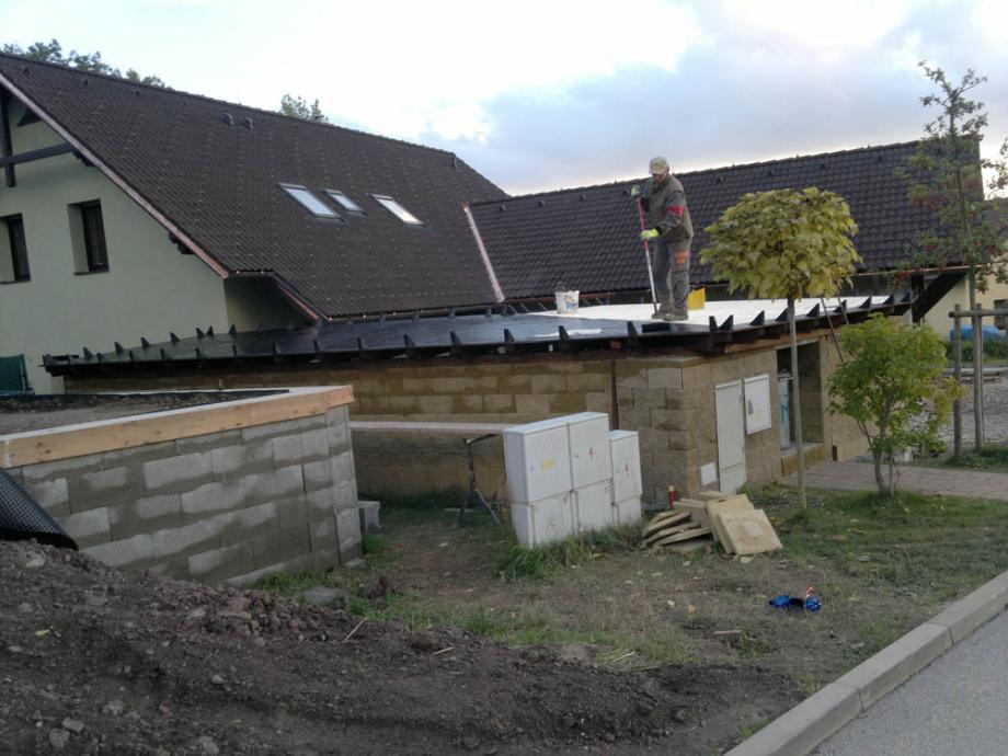 Zbourání staré a stavba nové garáže – foto 51