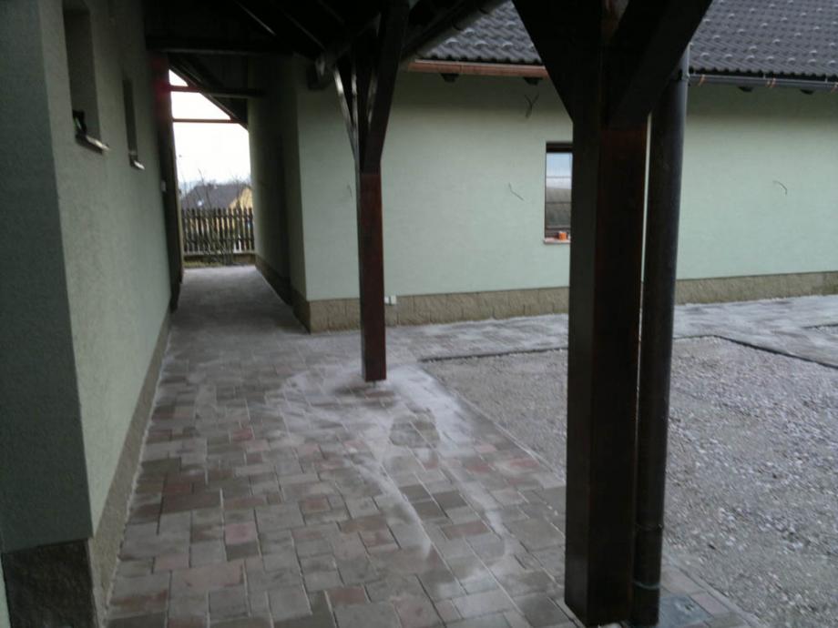 Zbourání staré a stavba nové garáže – foto 60