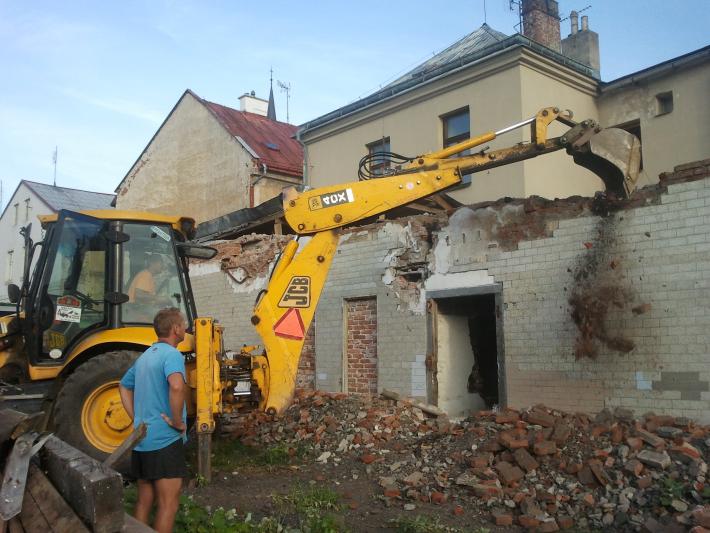 Rekonstrukce domu s přístavbou nové části – foto 2