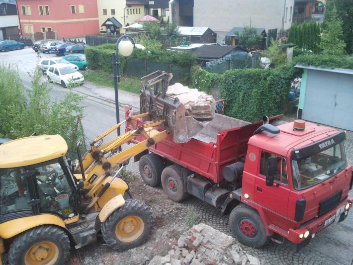 Rekonstrukce domu s přístavbou nové části – foto 9