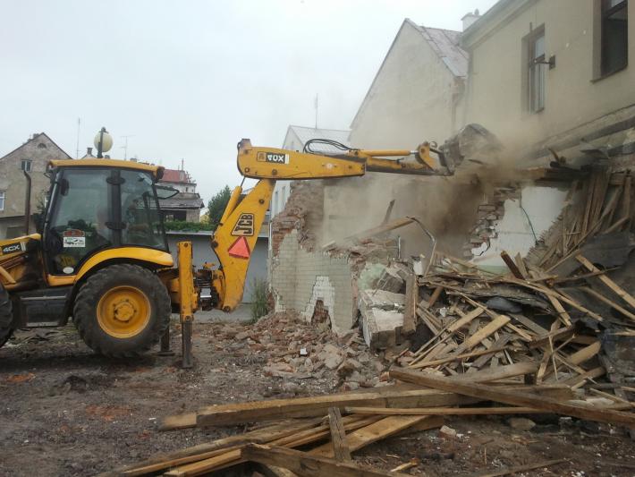 Rekonstrukce domu s přístavbou nové části – foto 10