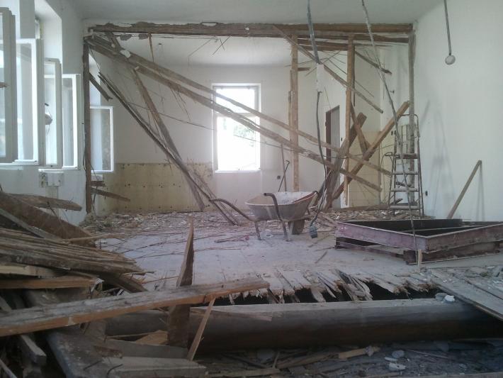 Rekonstrukce domu s přístavbou nové části – foto 23