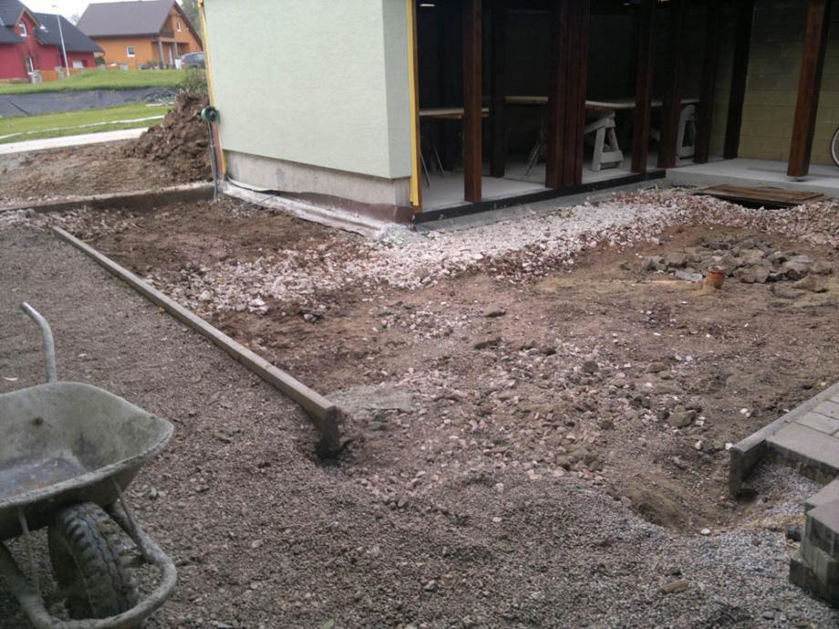 Zbourání staré a stavba nové garáže – foto 53
