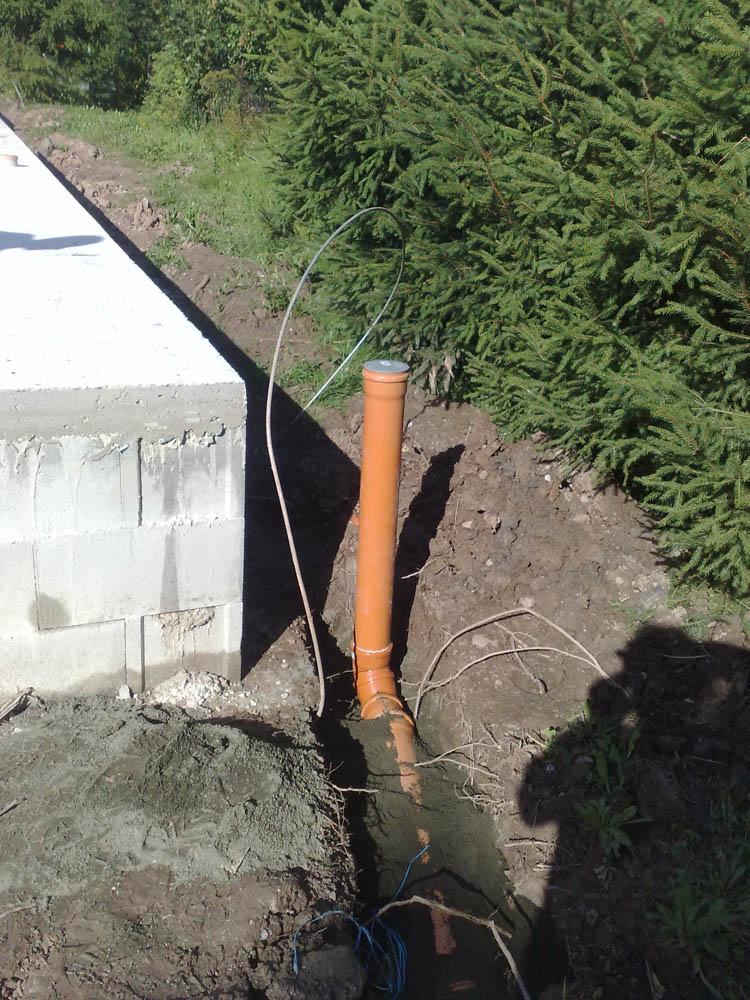 Základová deska a ležatá kanalizace – foto 27