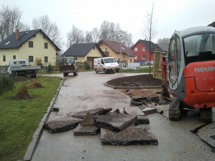 Zbourání staré a stavba nové garáže – foto 69