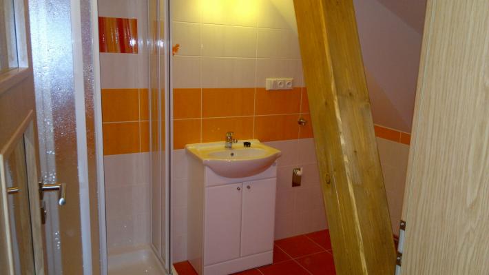 Rekonstrukce rodinného domu a podkroví – foto 5