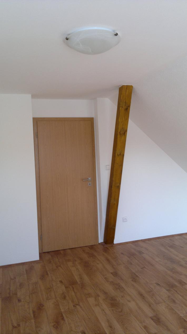 Rekonstrukce rodinného domu a podkroví – foto 13